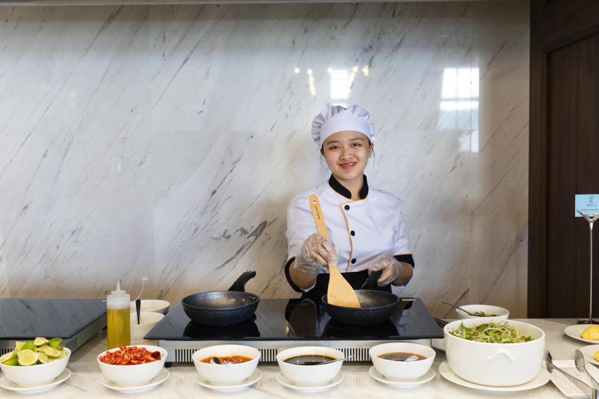 Cct Luxury Hotel Nha Trang Bagian luar foto