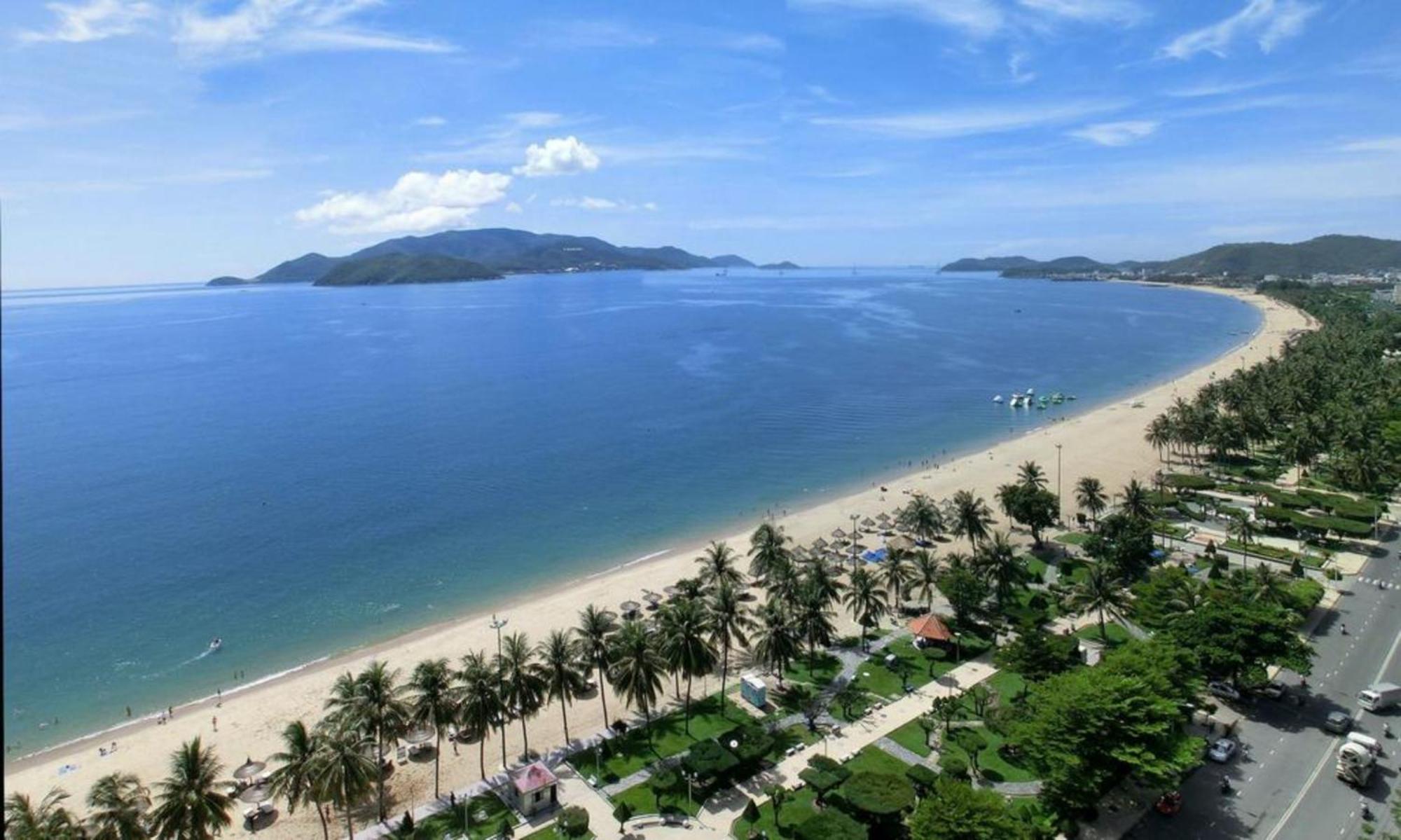 Cct Luxury Hotel Nha Trang Bagian luar foto